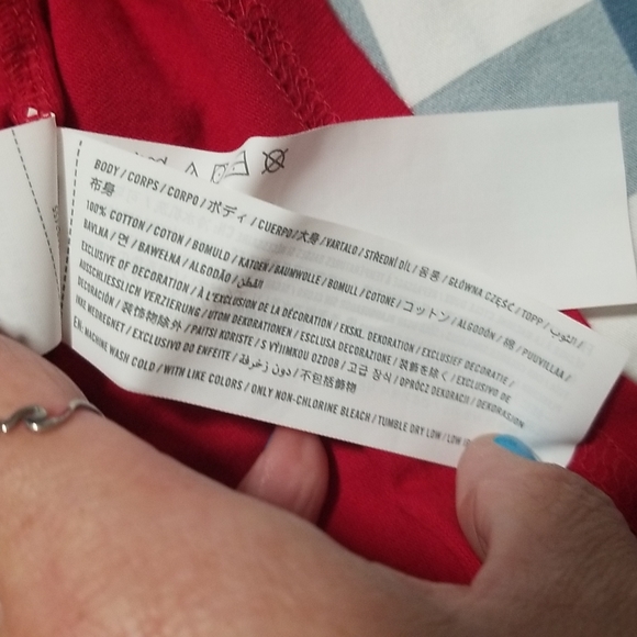 2 TOPS HOLLISTER - Picture 6 of 14